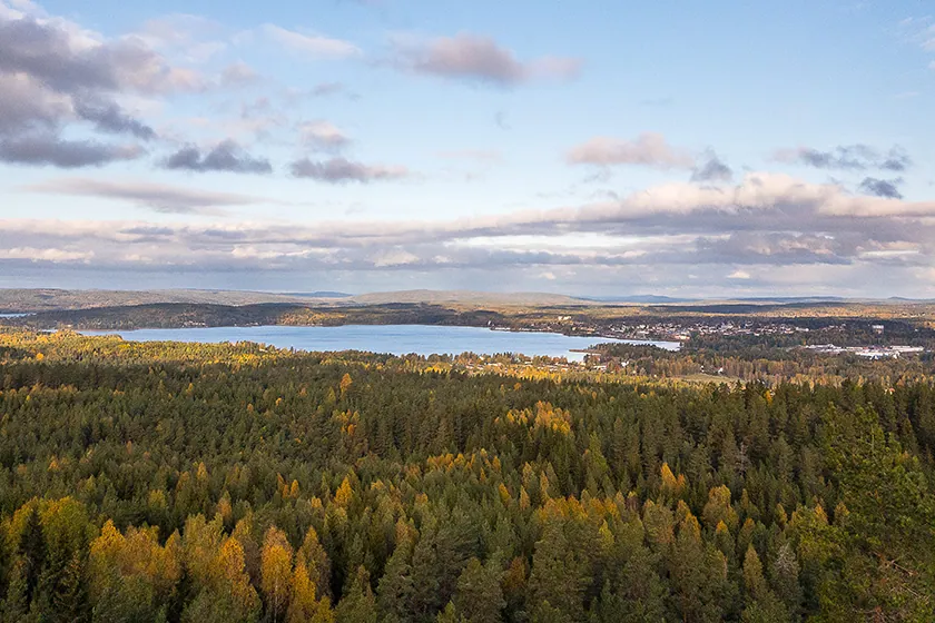 Vy över Arvika och Glafsfjorden, utgångspunkt för en weekend i Värmland.